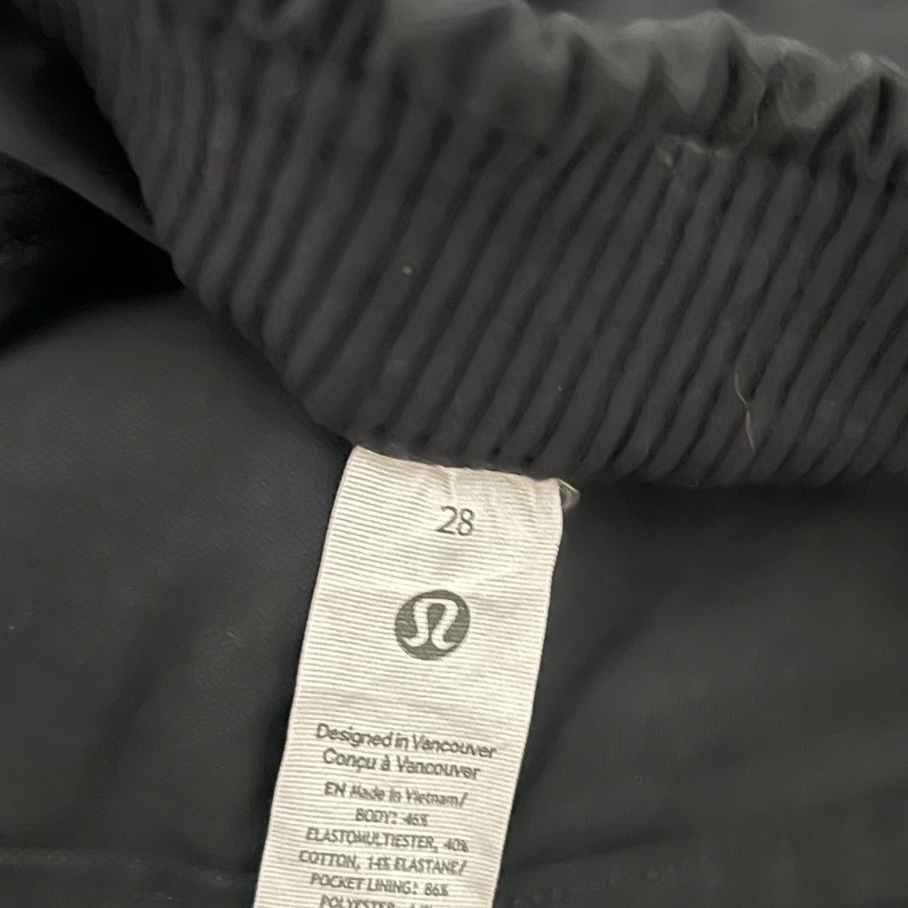 lululemon light utilitech cargo pocket hr pant - Picture 4 of 4